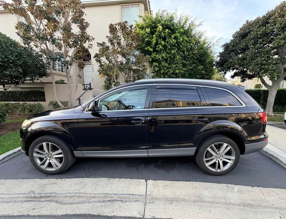 2010 Audi 4L Q7 - Image 2 of 8