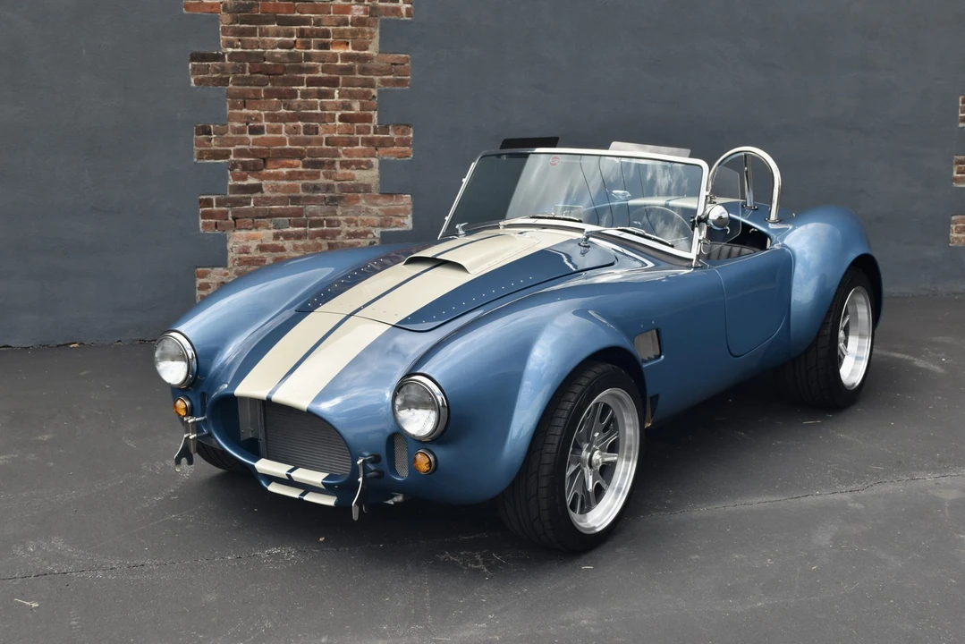 Shelby Cobra Replica - Image 19 of 31