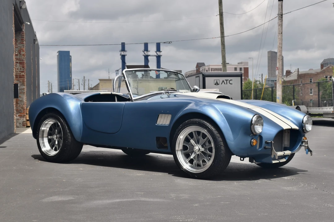 Shelby Cobra Replica - Image 14 of 31