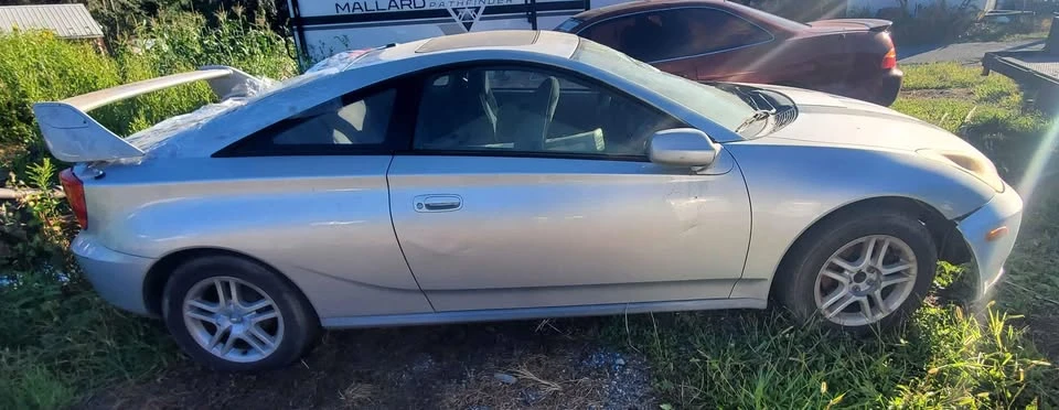 2000 Toyota Celica 7th Gen - Image 2 of 9