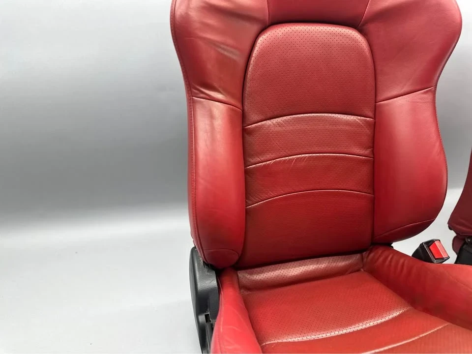 2000 Parts & Memorabilia Seats & Interior - Image 7 of 10