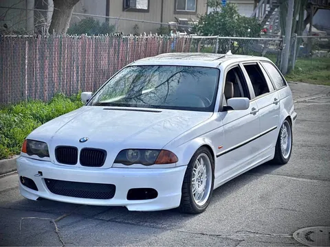 2000 BMW 323i