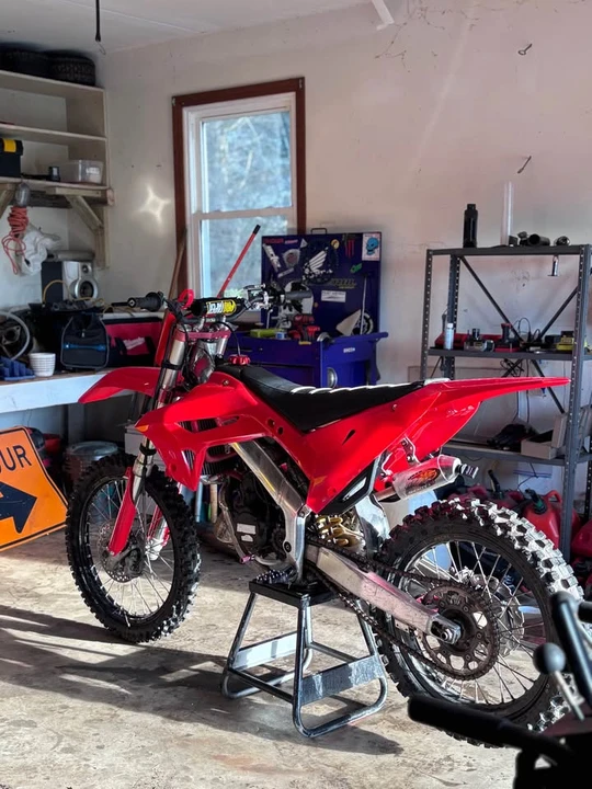 2000 Honda CR - Image 3 of 4