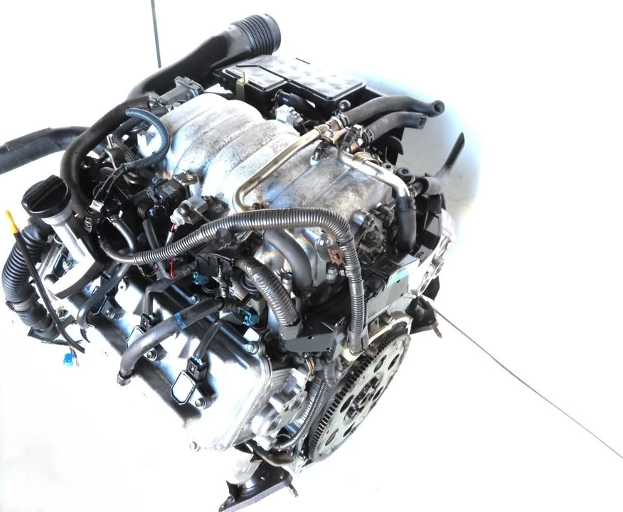 Parts & Memorabilia Engines - Image 10 of 10