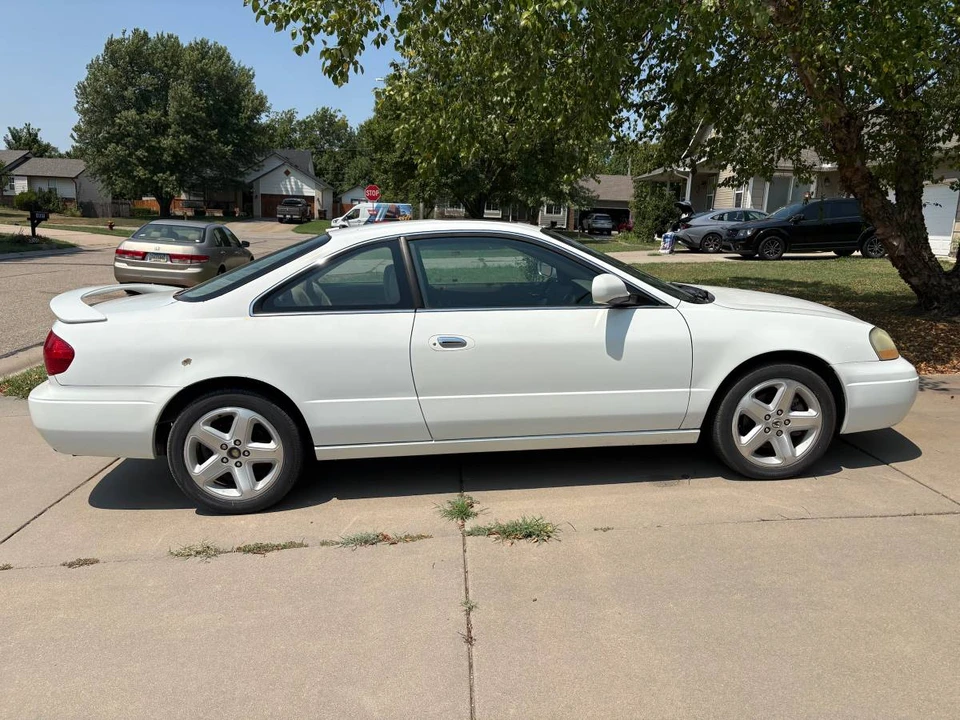 2001 Acura CL 2nd Gen - Image 2 of 6