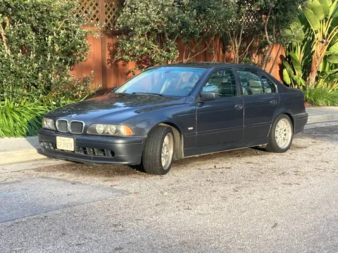 2001 BMW 530i