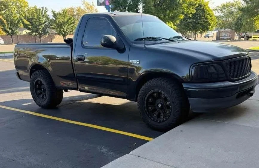 2001 Ford F-150 10th Gen - Image 2 of 2