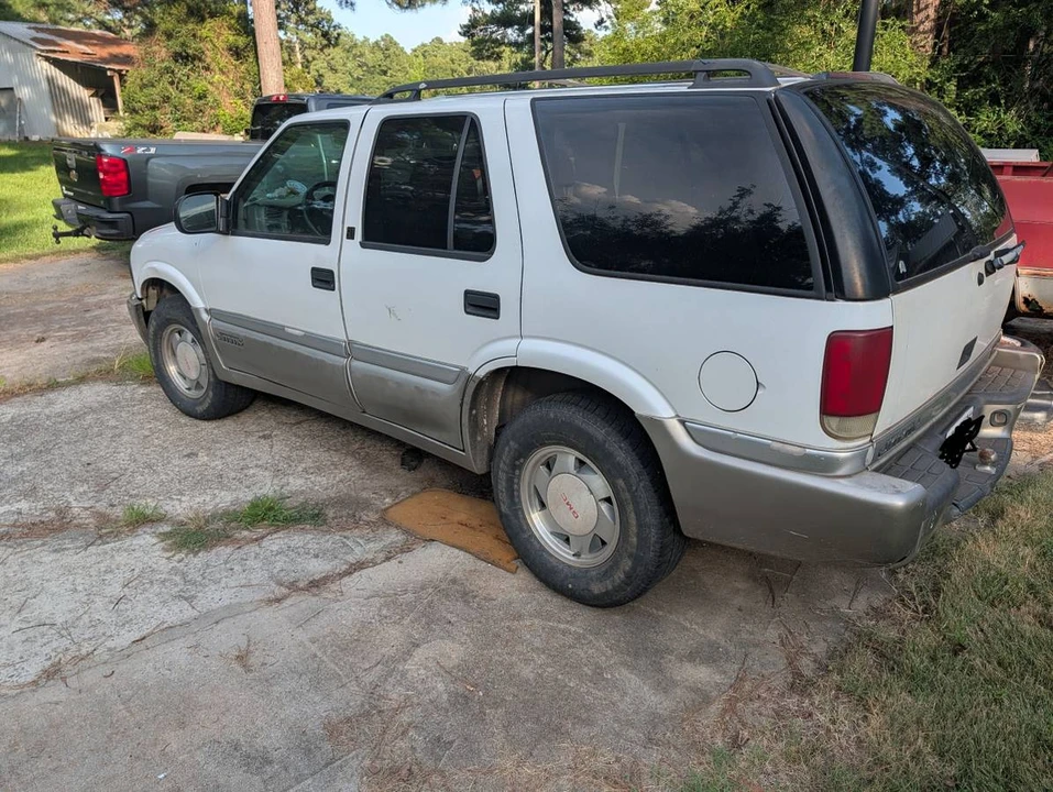 2001 GMC S-15 Jimmy 2nd Gen - Image 6 of 8