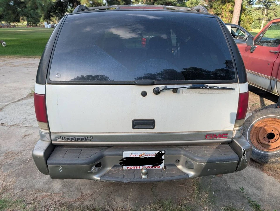 2001 GMC S-15 Jimmy 2nd Gen - Image 7 of 8