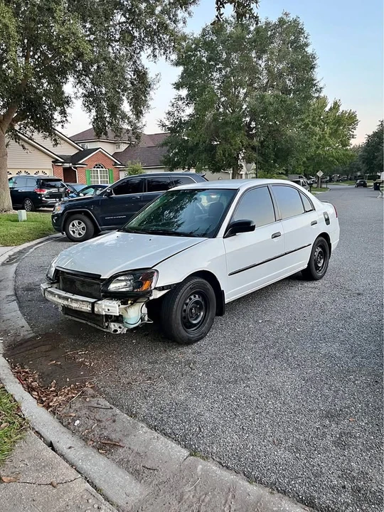 2001 Honda Civic 7th Gen - Image 2 of 5