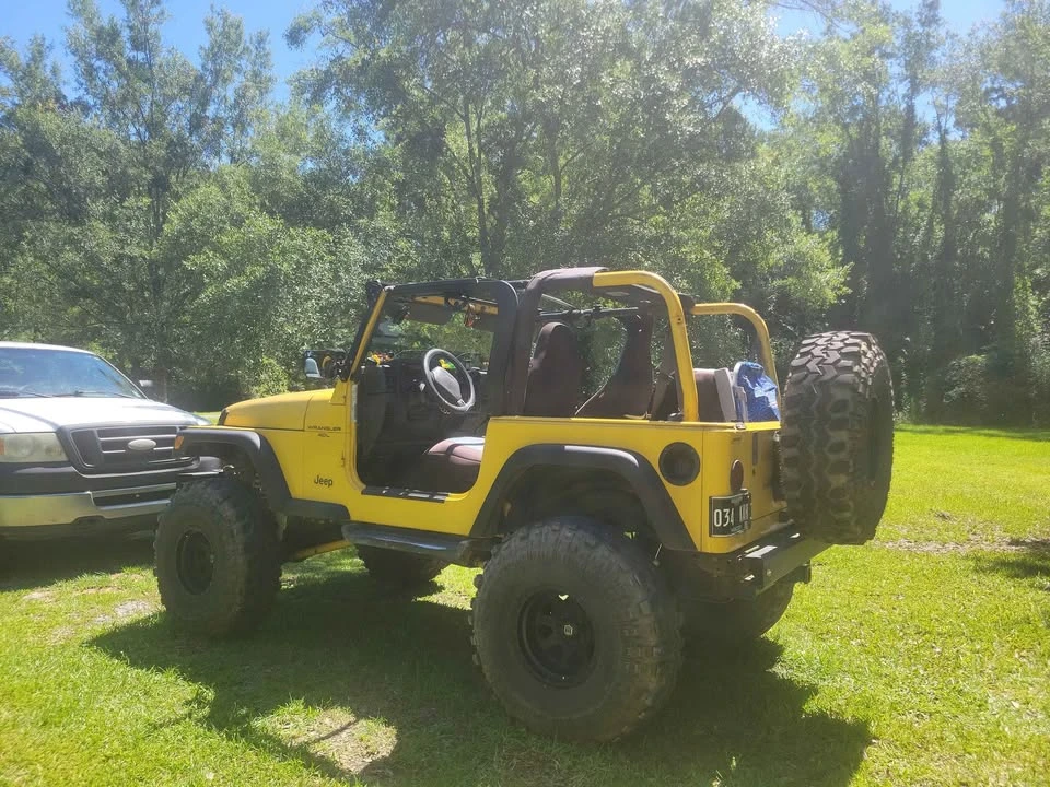 Jeep TJ Wrangler - Image 2 of 6