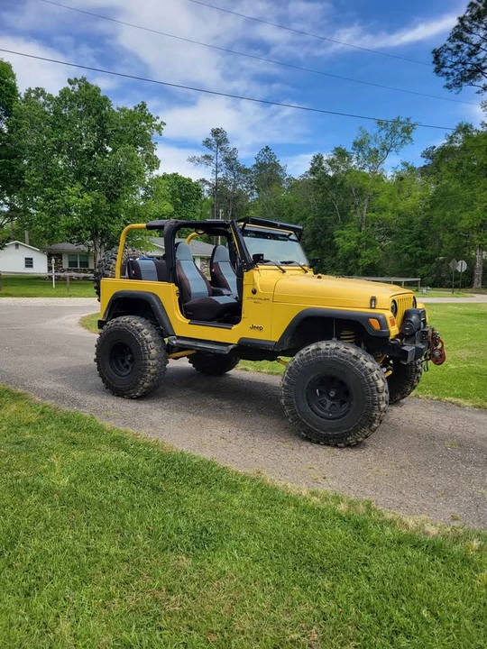 Jeep TJ Wrangler - Image 4 of 6