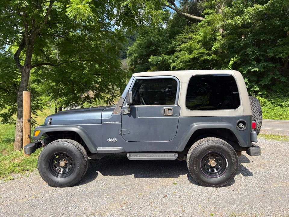 2001 Jeep TJ Wrangler - Image 2 of 10