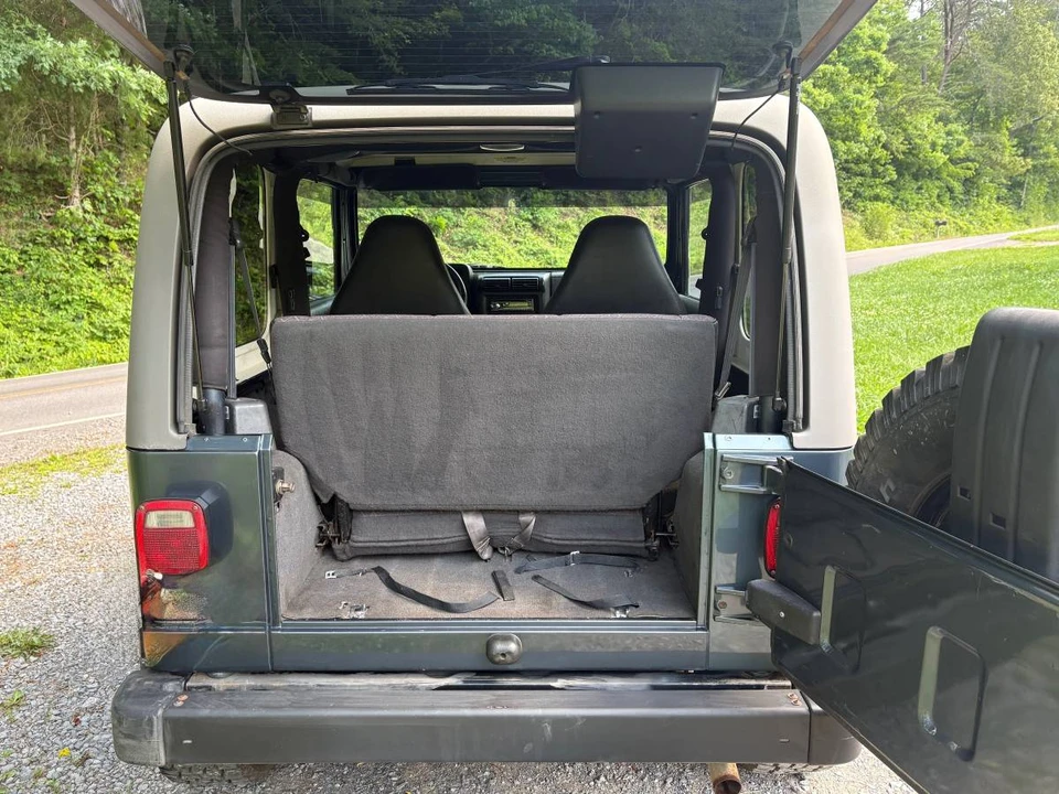 2001 Jeep TJ Wrangler - Image 10 of 10