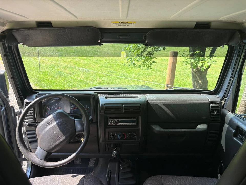 2001 Jeep TJ Wrangler - Image 5 of 10