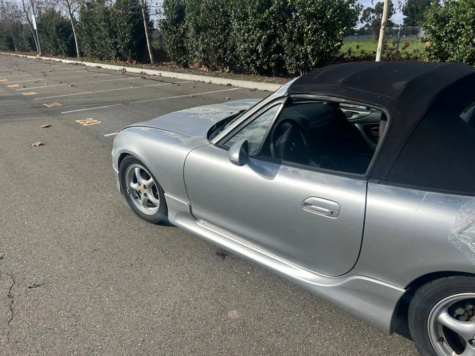 2001 Mazda NB MX-5 Miata - Image 8 of 10