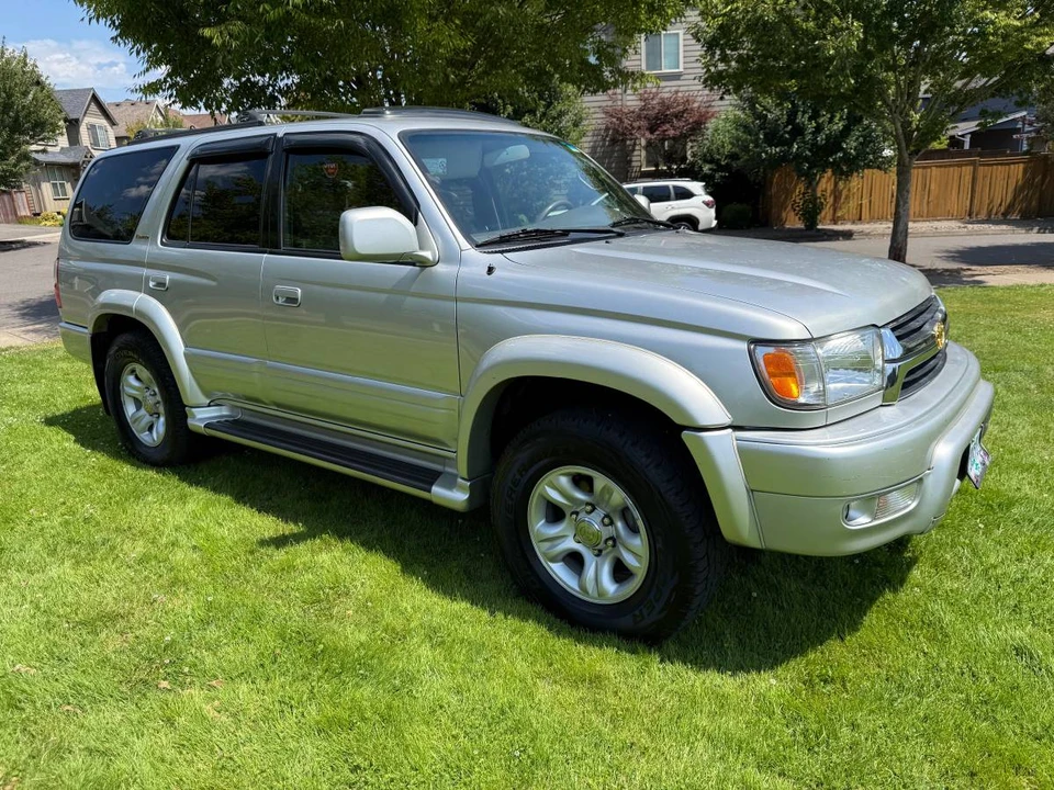 2001 Toyota 4Runner 3rd Gen - Image 2 of 24