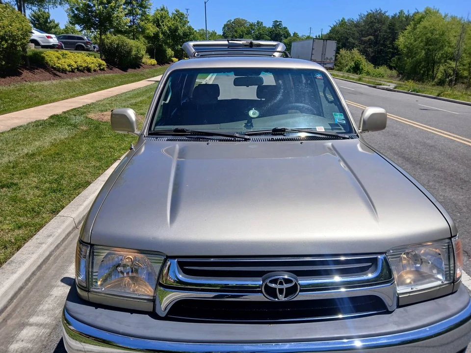 2001 Toyota 4Runner 3rd Gen - Image 2 of 10