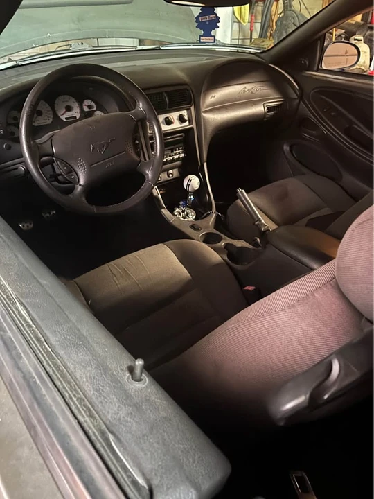2001 Ford SN95 Mustang - Image 3 of 3