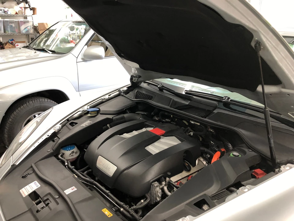 2011 Porsche 958 Cayenne - Image 8 of 10