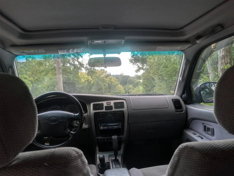 2002 Toyota 4Runner 3rd Gen - Image 6 of 13