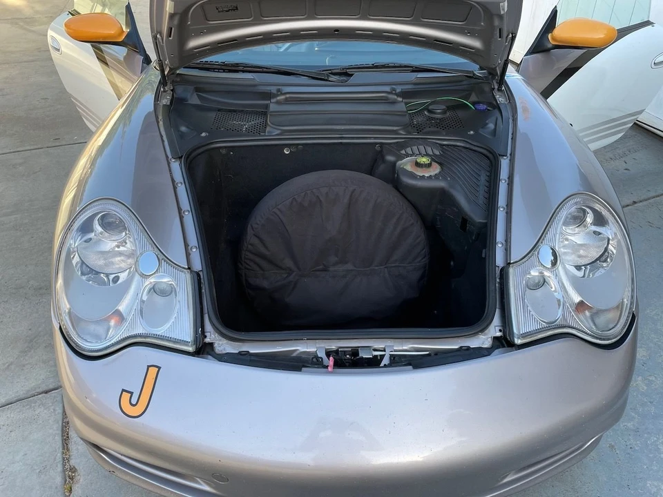 2002 Porsche 996 Carrera - Image 10 of 30