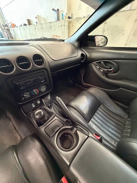 2002 Pontiac Firebird Trans Am 4th Gen - Image 5 of 15