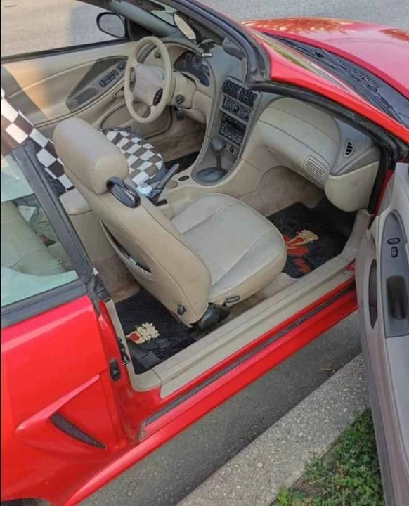 2002 Ford SN95 Mustang - Image 5 of 16