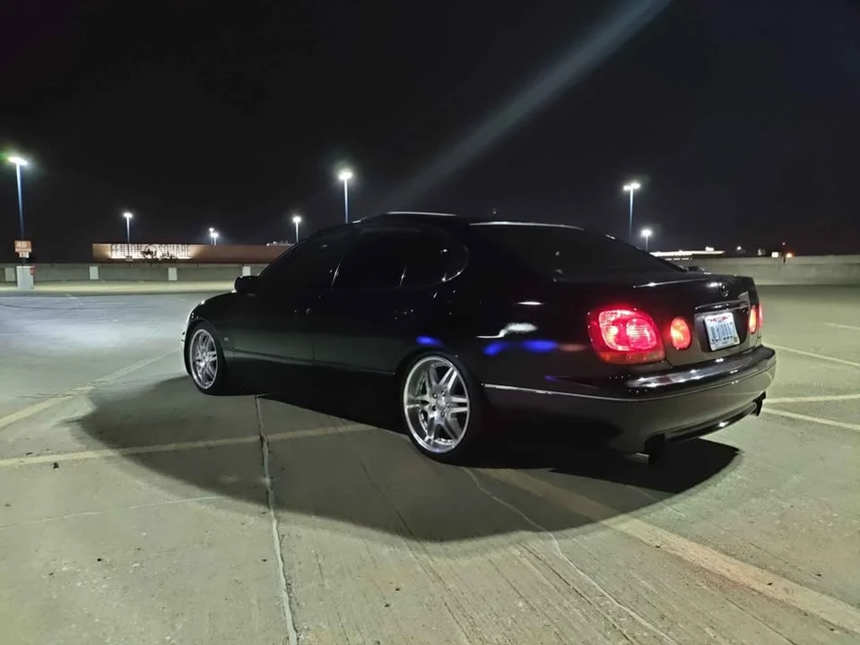 2002 Lexus GS 2nd Gen - Image 4 of 4