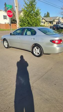 2002 Lexus ES 4th Gen - Image 2 of 14