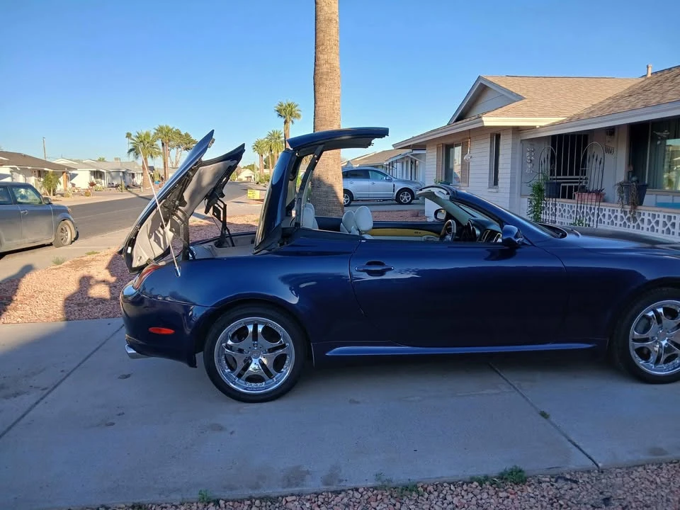 2002 Lexus SC430 - Image 2 of 8