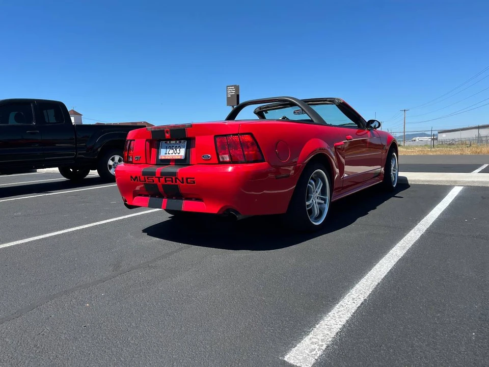 2002 Ford SN95 Mustang - Image 16 of 18