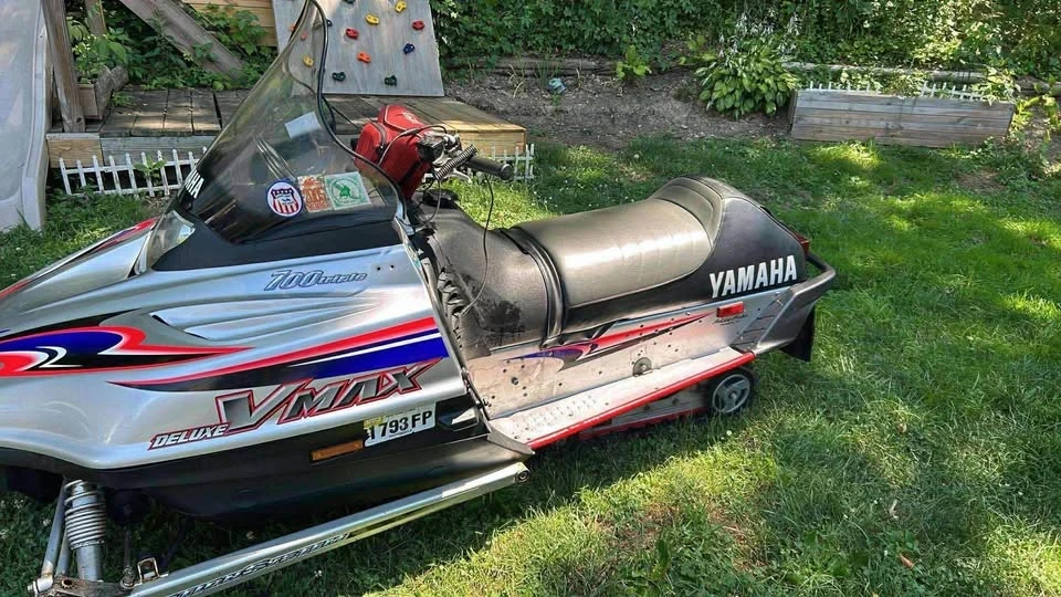 2002 Yamaha - Image 2 of 2