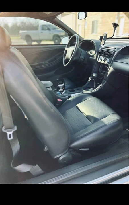 2002 Ford SN95 Mustang - Image 2 of 6