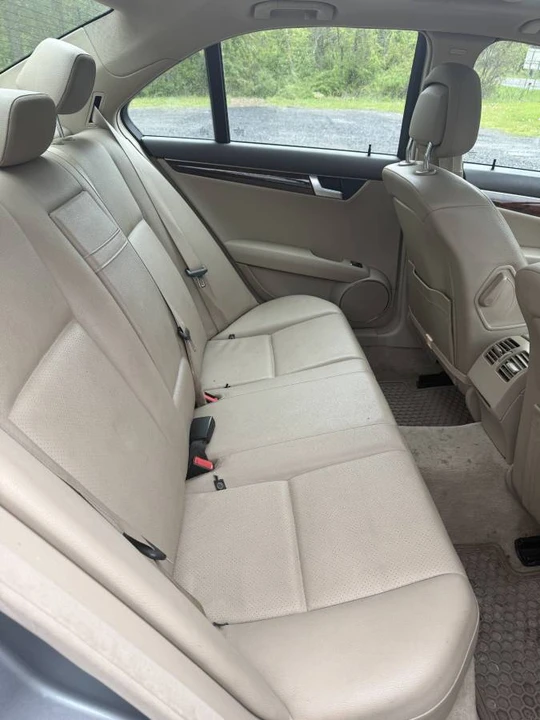 2012 Mercedes-Benz W204 C-Class - Image 11 of 16