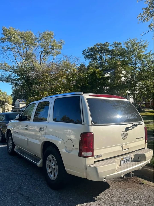 2003 Cadillac Escalade & EXT 2nd Gen - Image 7 of 8