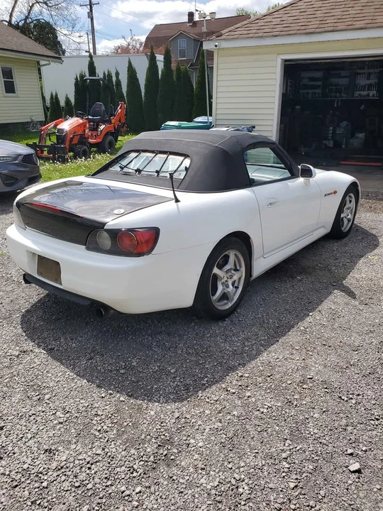 2003 Honda AP1 S2000 - Image 2 of 10