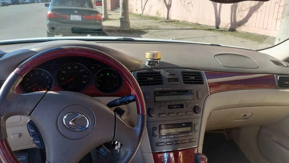 2003 Lexus ES 3rd Gen - Image 6 of 6