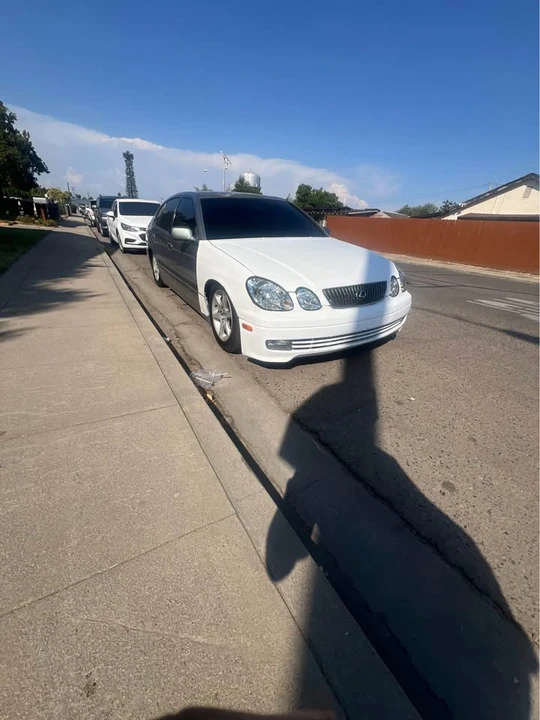 2003 Lexus GS 2nd Gen - Image 2 of 3
