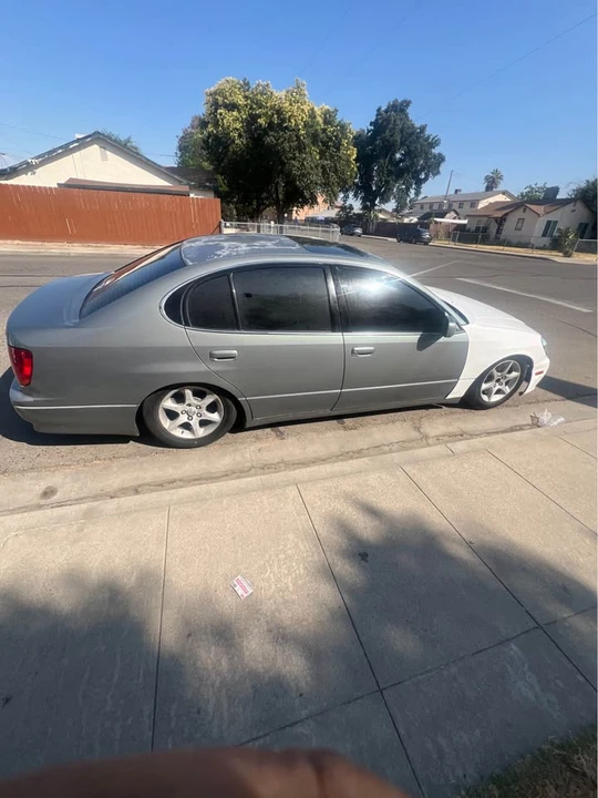2003 Lexus GS 2nd Gen - Image 3 of 3