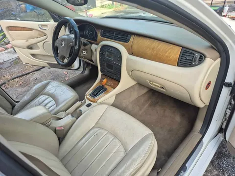 2003 Jaguar X-Type - Image 2 of 4