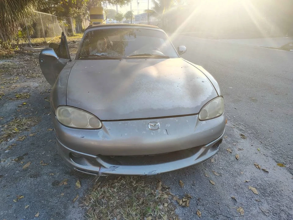 2003 Mazda NB MX-5 Miata - Image 5 of 5