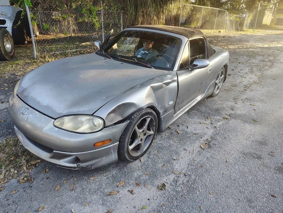 2003 Mazda NB MX-5 Miata - Image 4 of 5