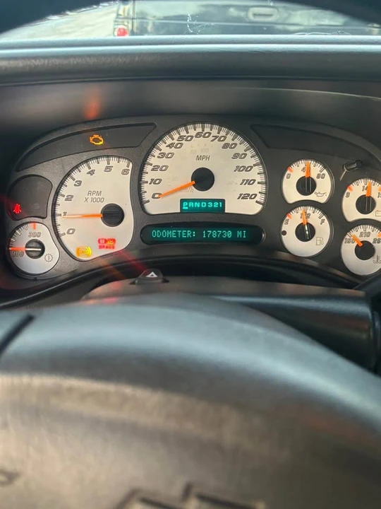 2003 Chevrolet Silverado 1st Gen - Image 3 of 11