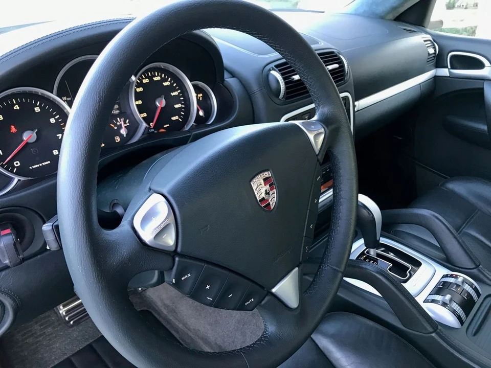2004 Porsche 955/957 Cayenne Turbo - Image 2 of 3