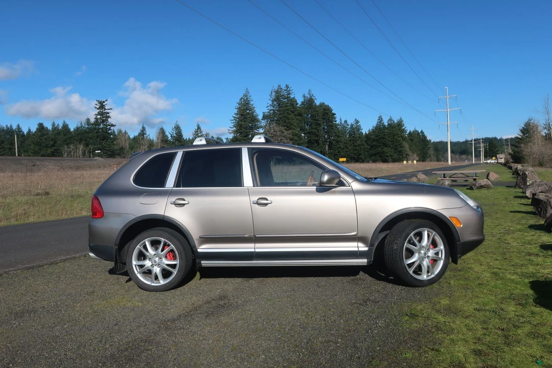 2004 Porsche 955/957 Cayenne Turbo - Image 3 of 10