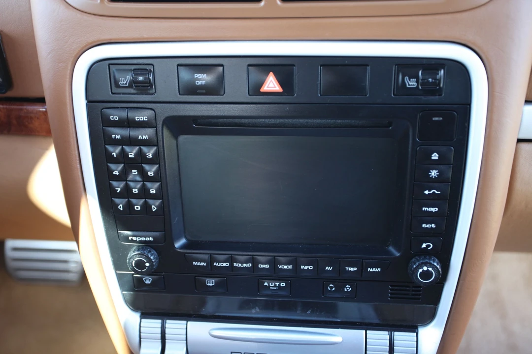 2004 Porsche 955/957 Cayenne Turbo - Image 9 of 10