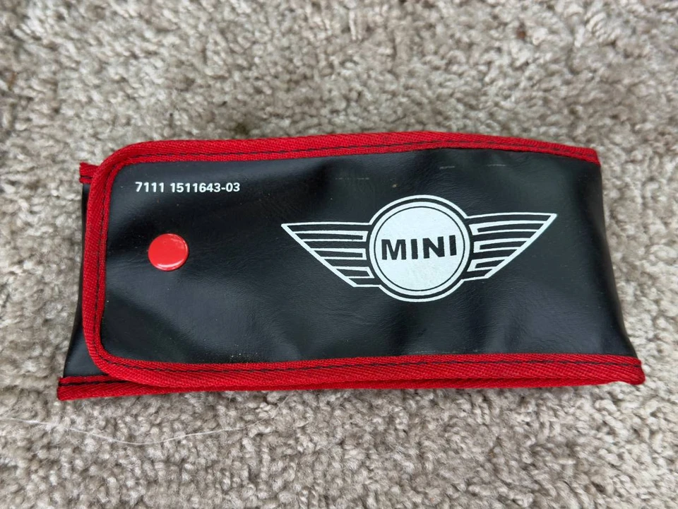 2004 Mini Mini Cooper S 1st Gen - Image 22 of 24