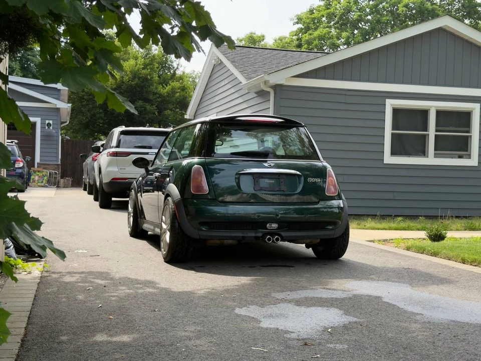 2004 Mini Mini Cooper S 1st Gen - Image 7 of 24