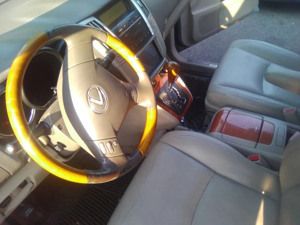 2004 Lexus RX 2nd Gen - Image 10 of 10